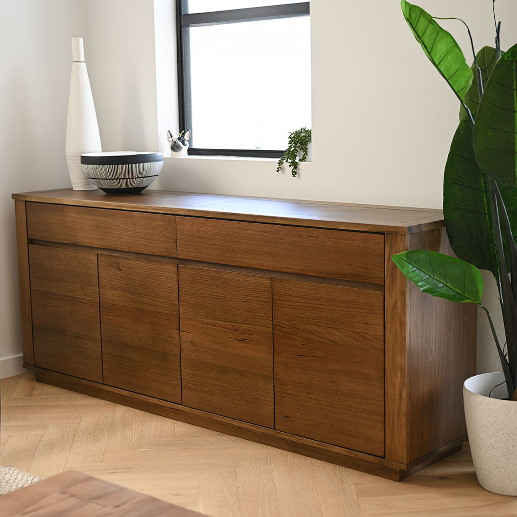 Parquetry Buffet-Smoke