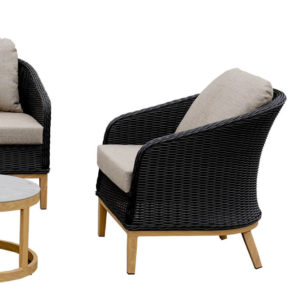 Park Orchards Single Sofa Black Frame Light Beige Cushion