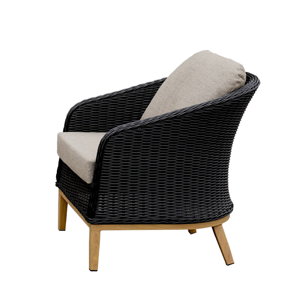 Park Orchards Single Sofa Black Frame Light Beige Cushion