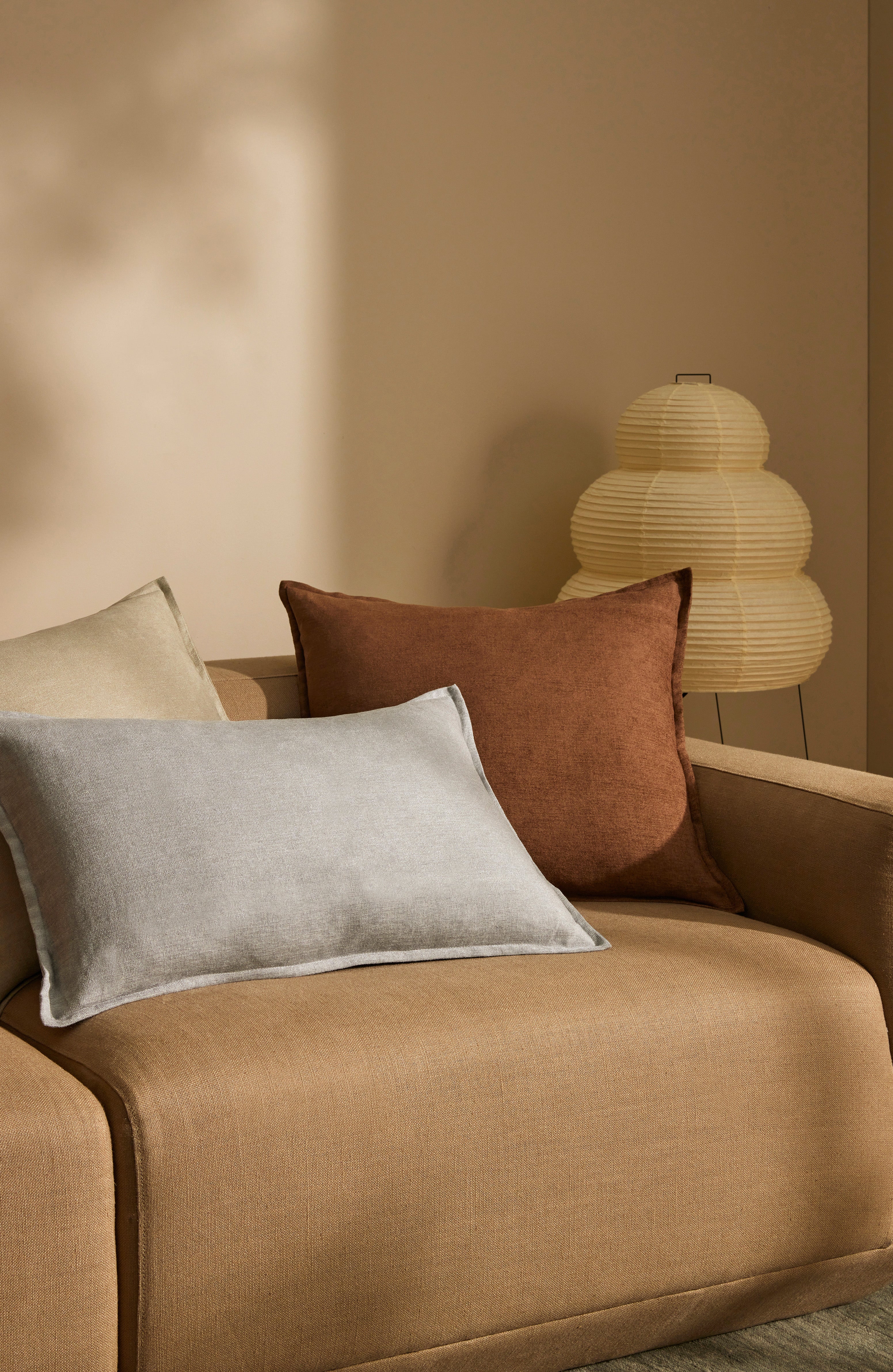 Fiore Cushion 40 x 60cm-Breeze