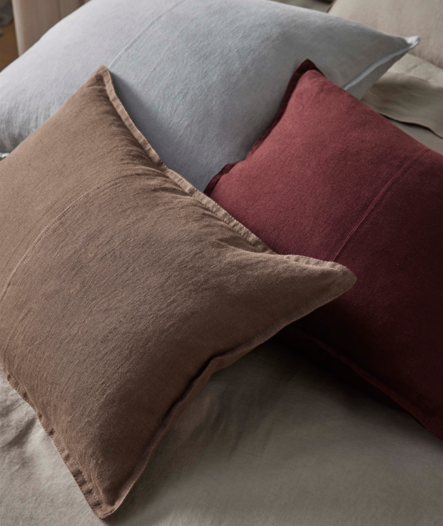 Como Square Linen Cushion 50cm x50cm-Garnet